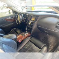 Infiniti QX70 3.7 AT, 2013, 131 000 км, с пробегом, цена 2 490 000 руб.