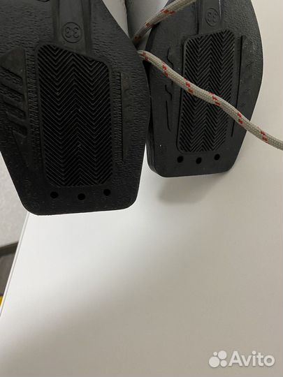 Лыжные ботинки 33