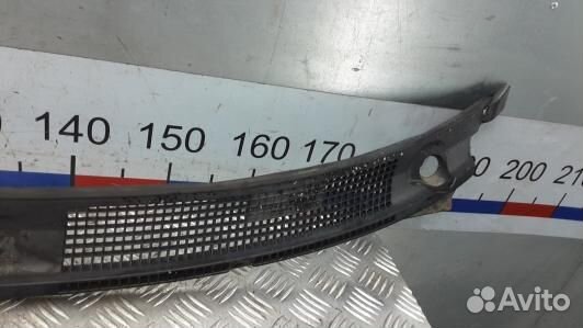 Накладка декоративная (жабо, дождевик) mitsubishi