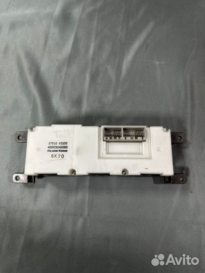 Блок управления климат-контролем Nissan Patrol Y61