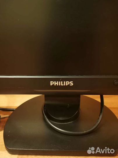 Монитор Philips 2012 года