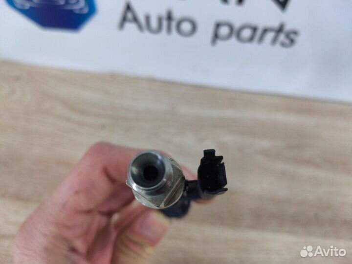 Форсунка топливная Bmw 3 F30 N20B20 2012