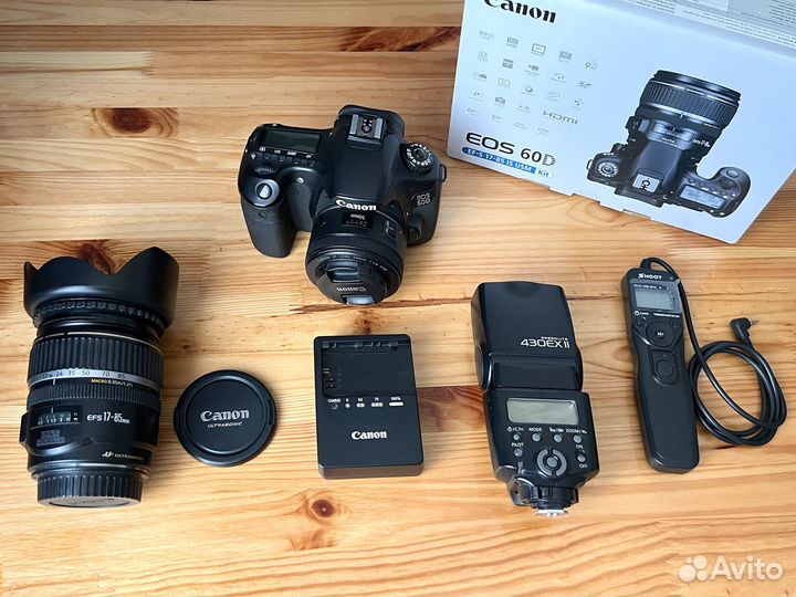 Зеркальный фотоаппарат Canon 60d объектив вспышка