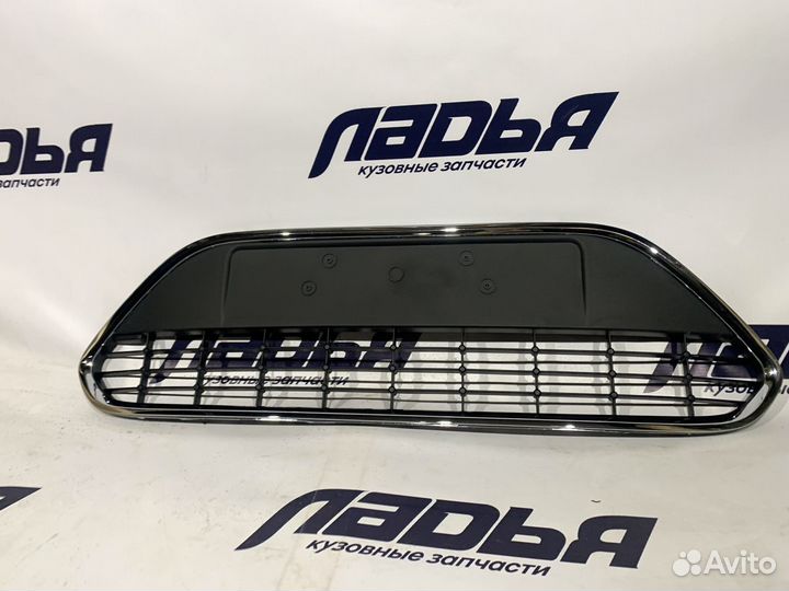 Решетка бампера Ford Focus 2(08-11) хром