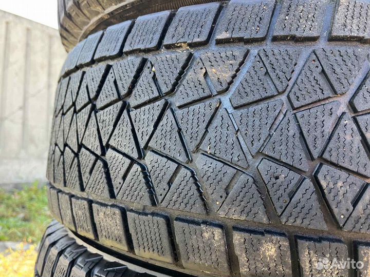 Bridgestone Blizzak Ice 265/65 R17