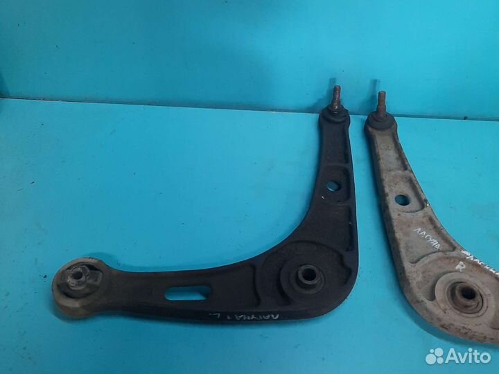 Рычаг подвески Renault laguna 1