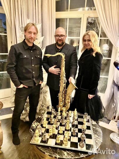 Музыканты кавер группа саксофонист вокал гитарист