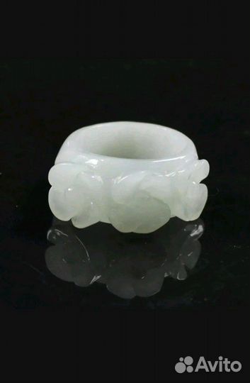 Аксессуар для ношения. Нефрит