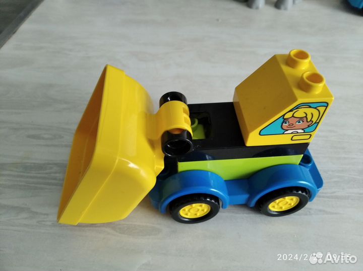 Машинки Лего дупло