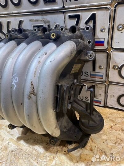 Впускной коллектор Skoda Superb 2.8 2002