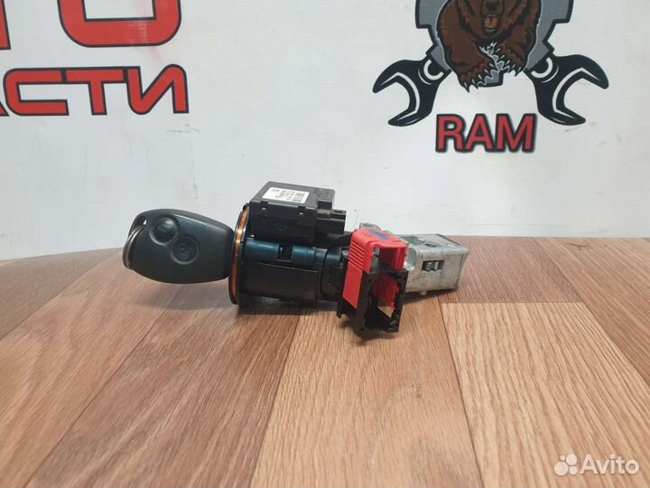 Замок зажигания Renault Sandero Stepway 2