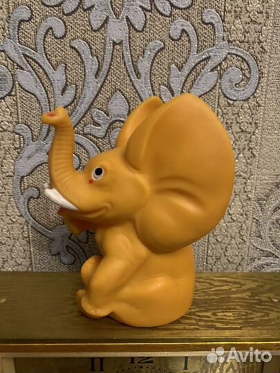 Резиновый слонёнок (ГДР)