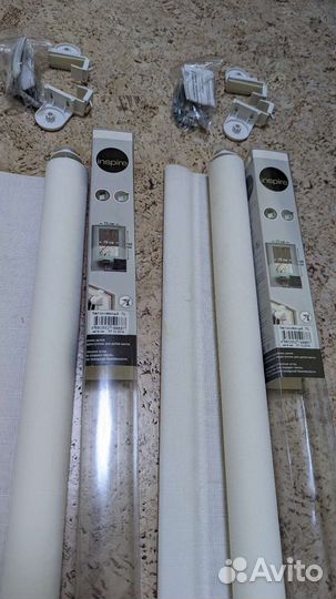 Рулонные шторы Inspire разные