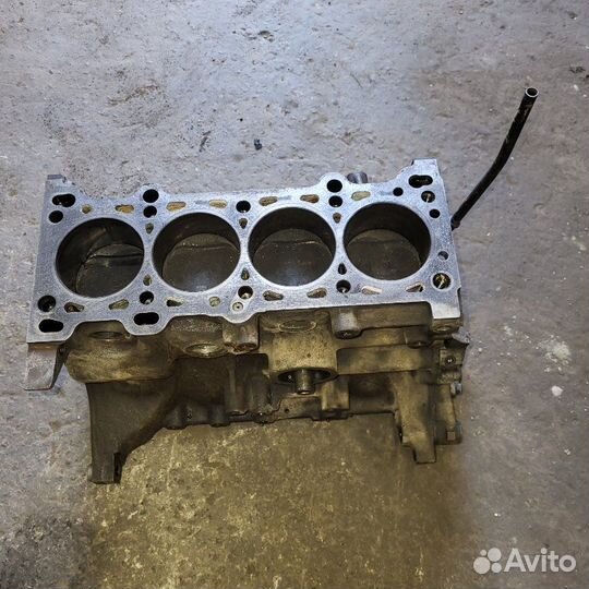 Шорт-блок Mazda Demio DW3W B3 1999