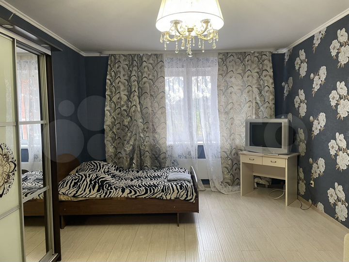 2-к. квартира, 85 м², 5/10 эт.