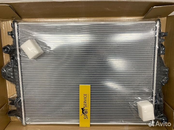 Радиатор audi Q7 06- / /VW touareg /porsche cayen