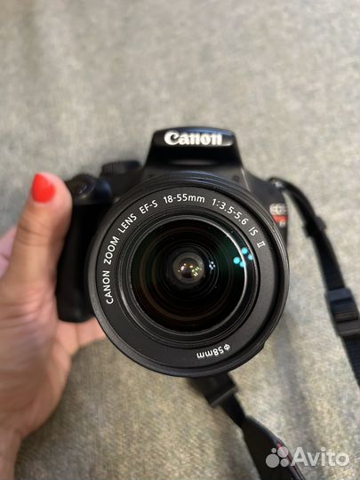 Зеркальный фотоаппарат canon