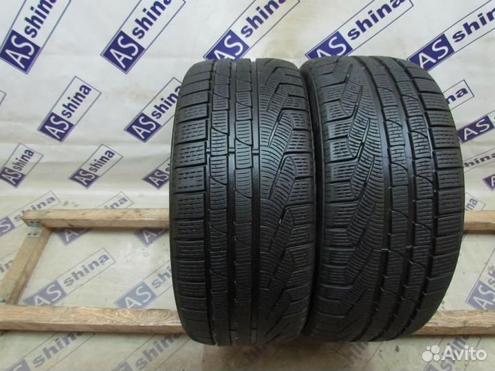 Pirelli Winter 210 SnowControl Serie II 245/45 R17 101K