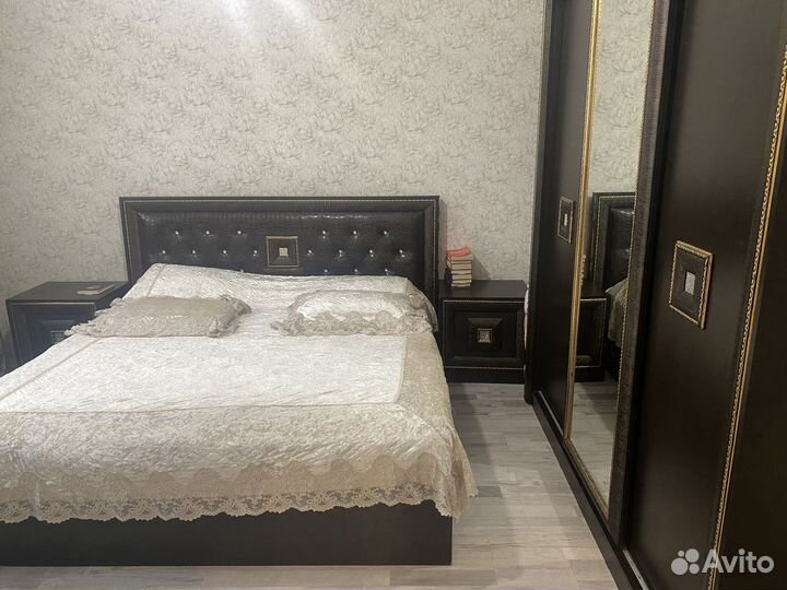 Спальный гарнитур бу