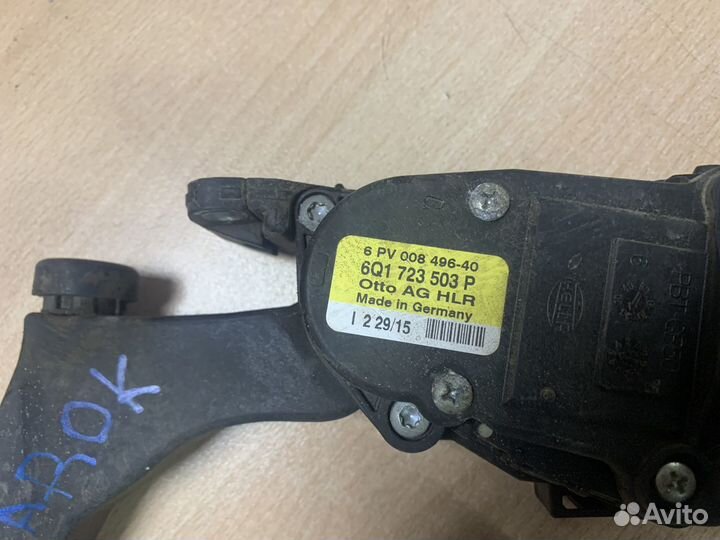 Педаль газа Volkswagen Amarok