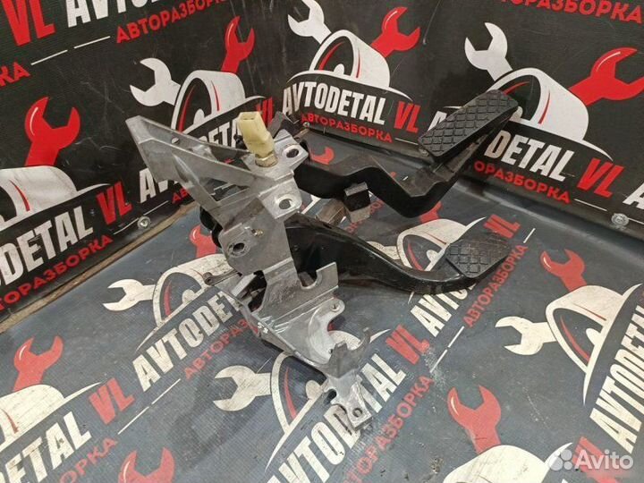 Педальный узел Volkswagen Passat B5 седан