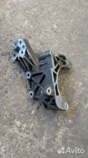 Кронштейн гура компрессора Шевроле Спарк М200