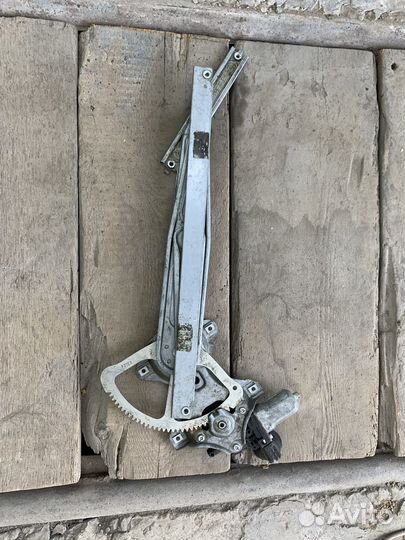 Toyota corolla стеклоподъемник передний правый