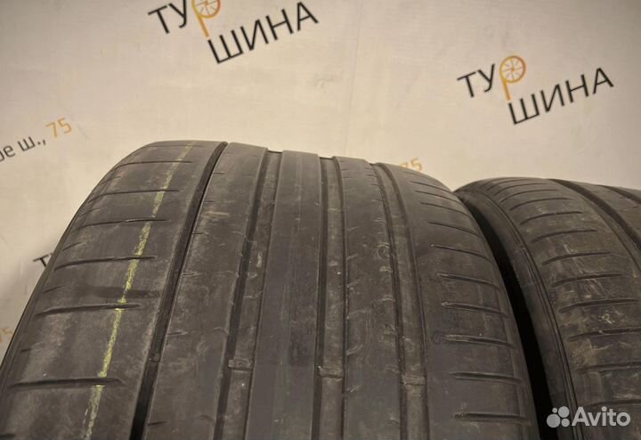 Pirelli P Zero PZ4 285/30 R22 94Y