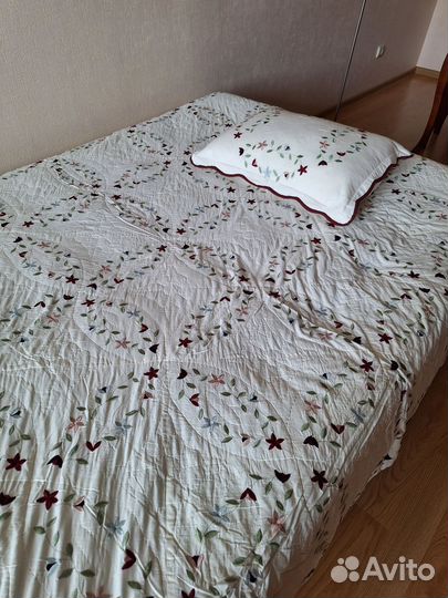 Покрывало стеганое и 2 наволочки
