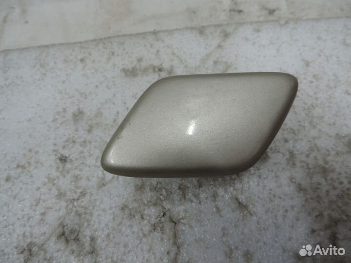 Крышка омывателя фар левая Nissan Tiida 2004 – 201