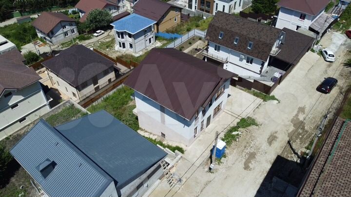 Дом 249,4 м² на участке 6 сот.