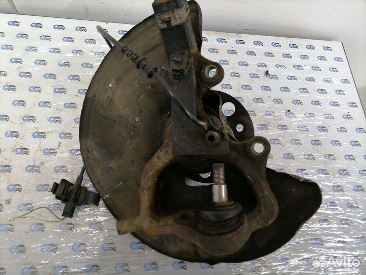 Кулак поворотный передний правый Mercedes E-Class