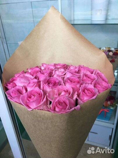 25 роз розовых с магазина