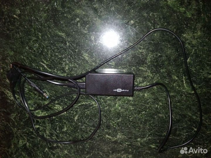 Зарядное устройство/блок питания для ноутбука