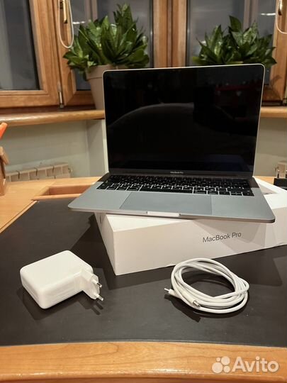 Apple macbook pro 13 2017
