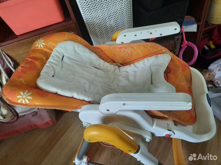Стульчик для кормления с рождения