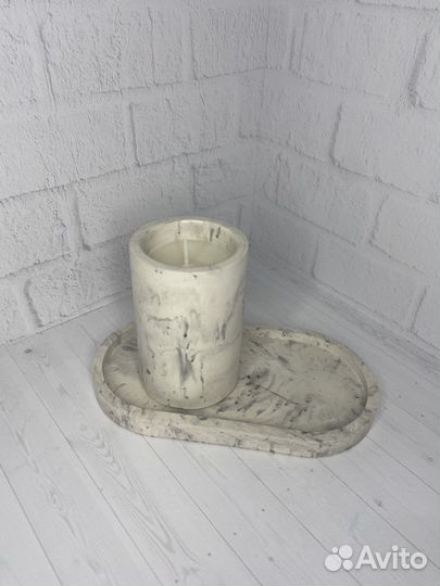 Свечи в гипсовом кашпо