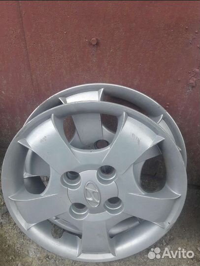 Продам колпаки r13