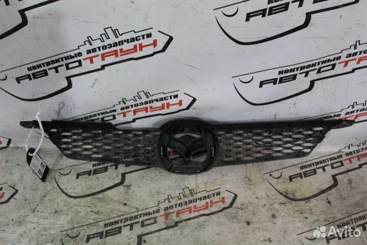 Решетка радиатора mazda demio DY3R DY3W DY5R DY5W