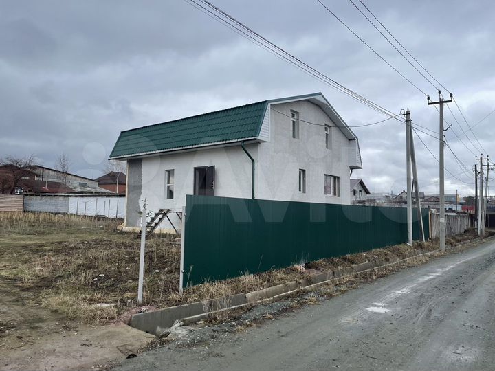 Дом 257 м² на участке 13 сот.