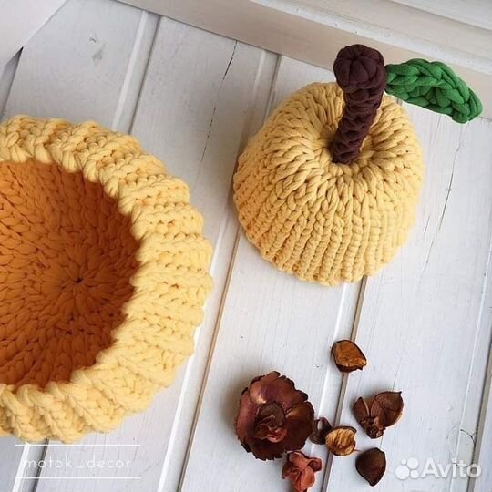 Корзина груша вязанная