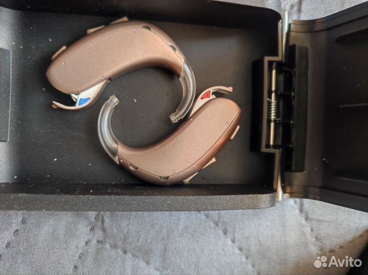 Слуховой аппарат oticon