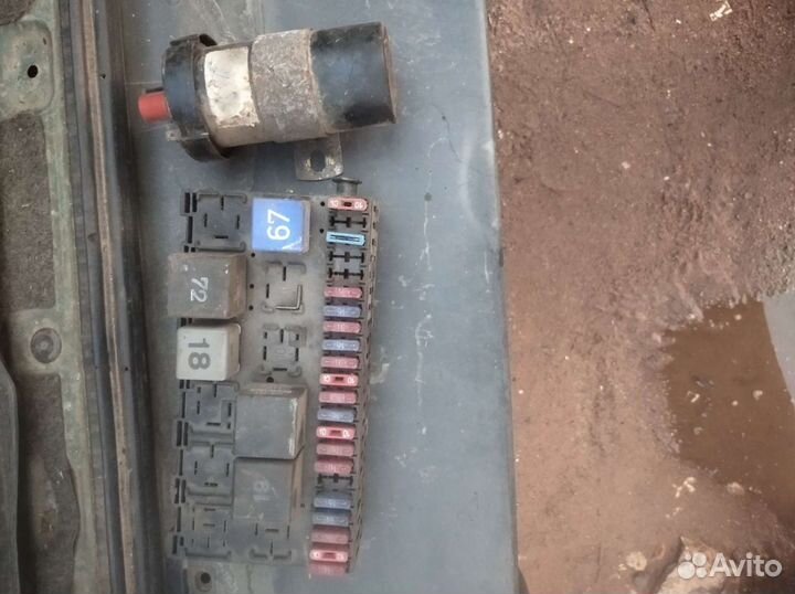 Блок предохранителей и катушка зажигания от В3 WV