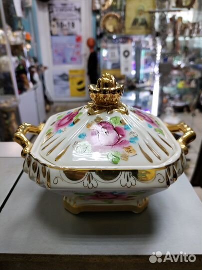 Сахарница фарфоровая. Гжель