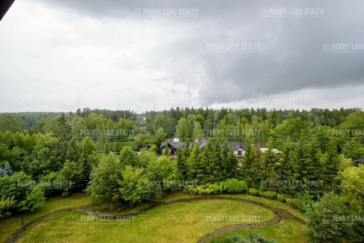 Коттедж 830 м² на участке 39,6 сот.