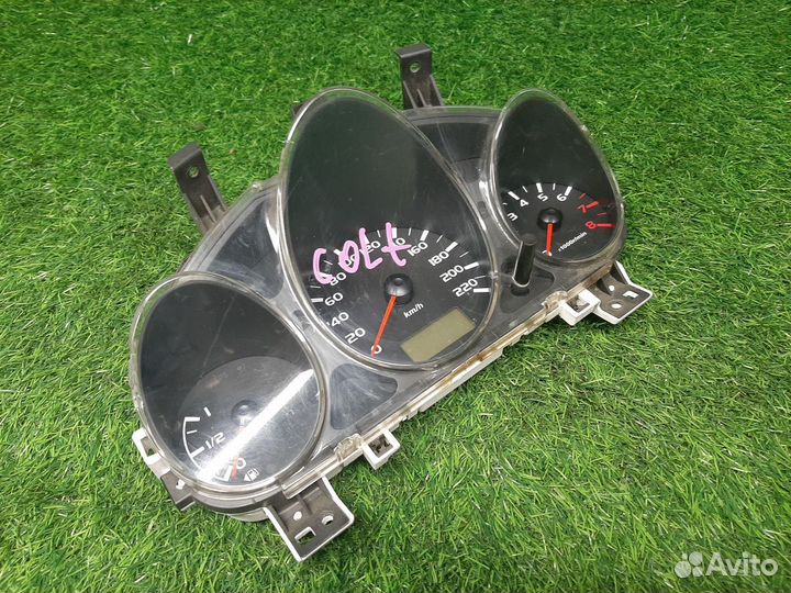 В наличии: Панель приборов Mitsubishi Colt 6 z30