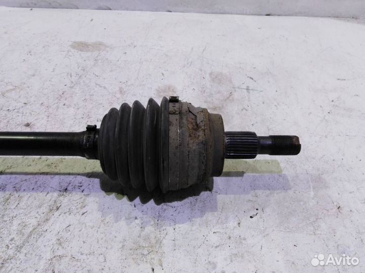 Привод передний правый