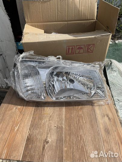 Фара правая Hyundai Accent 2000-2012