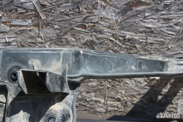 Панель передняя (телевизор) Kia Sportage 2