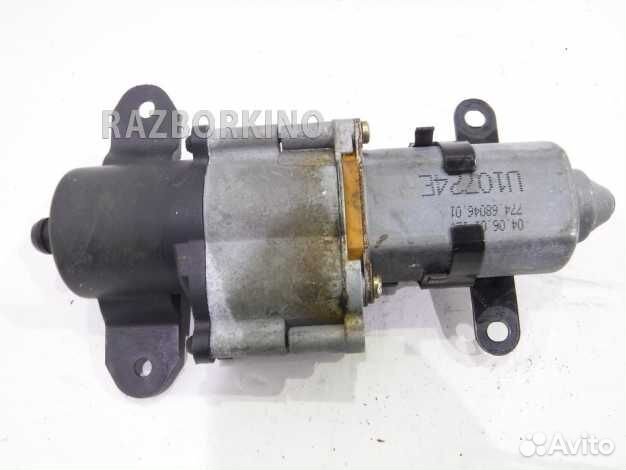 Моторчик сдвижной двери 04717974AD